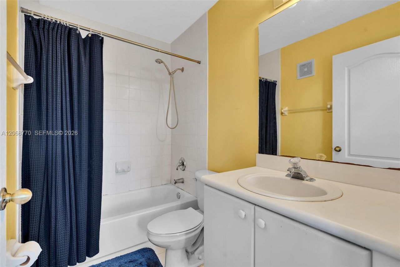 4435 SW 160th Ave, Unit 215, Miramar, FL 33027 Photo