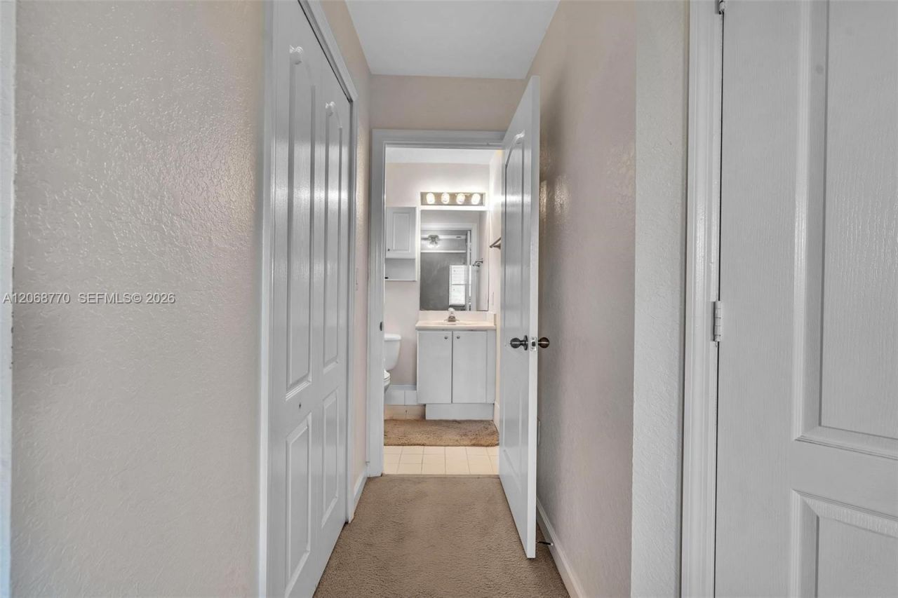4435 SW 160th Ave, Unit 215, Miramar, FL 33027 Photo