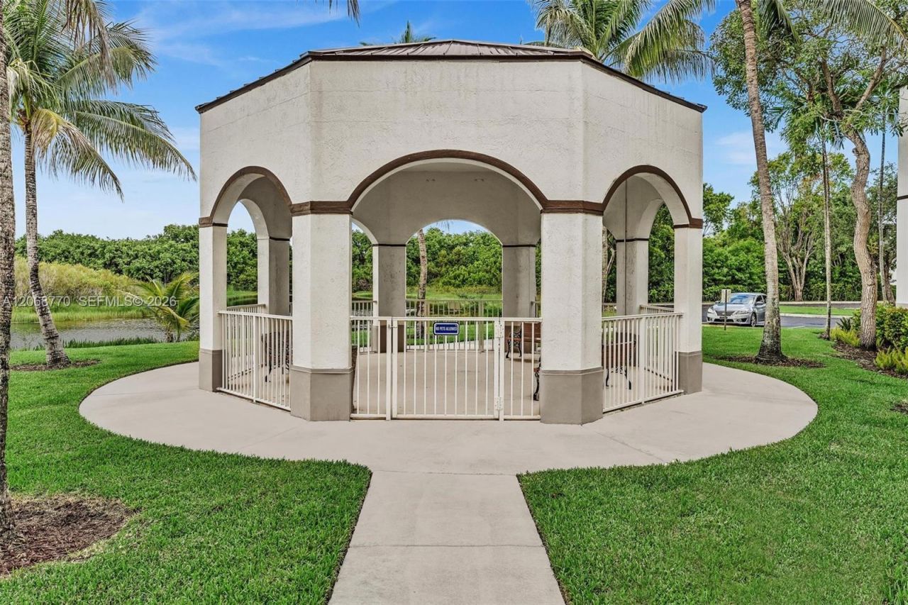 4435 SW 160th Ave, Unit 215, Miramar, FL 33027 Photo