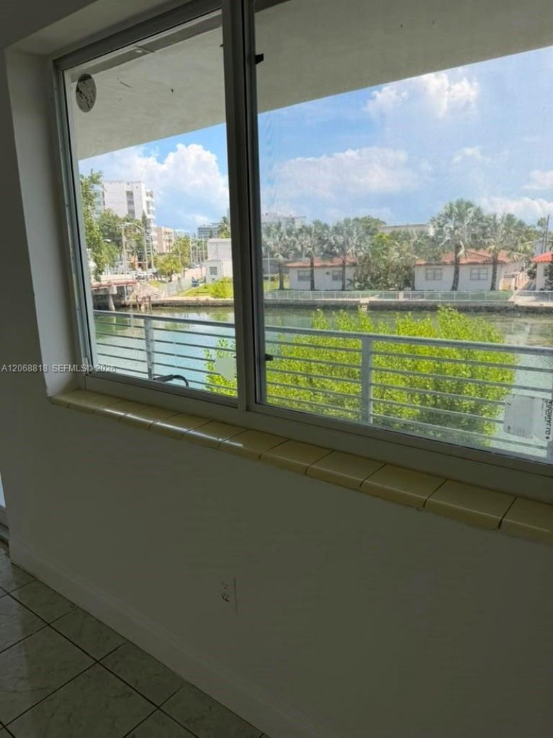 2 S Shore Dr , Unit 15, Miami Beach, FL 33141 Photo