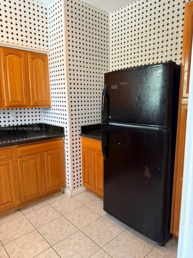 2 S Shore Dr , Unit 15, Miami Beach, FL 33141 Photo
