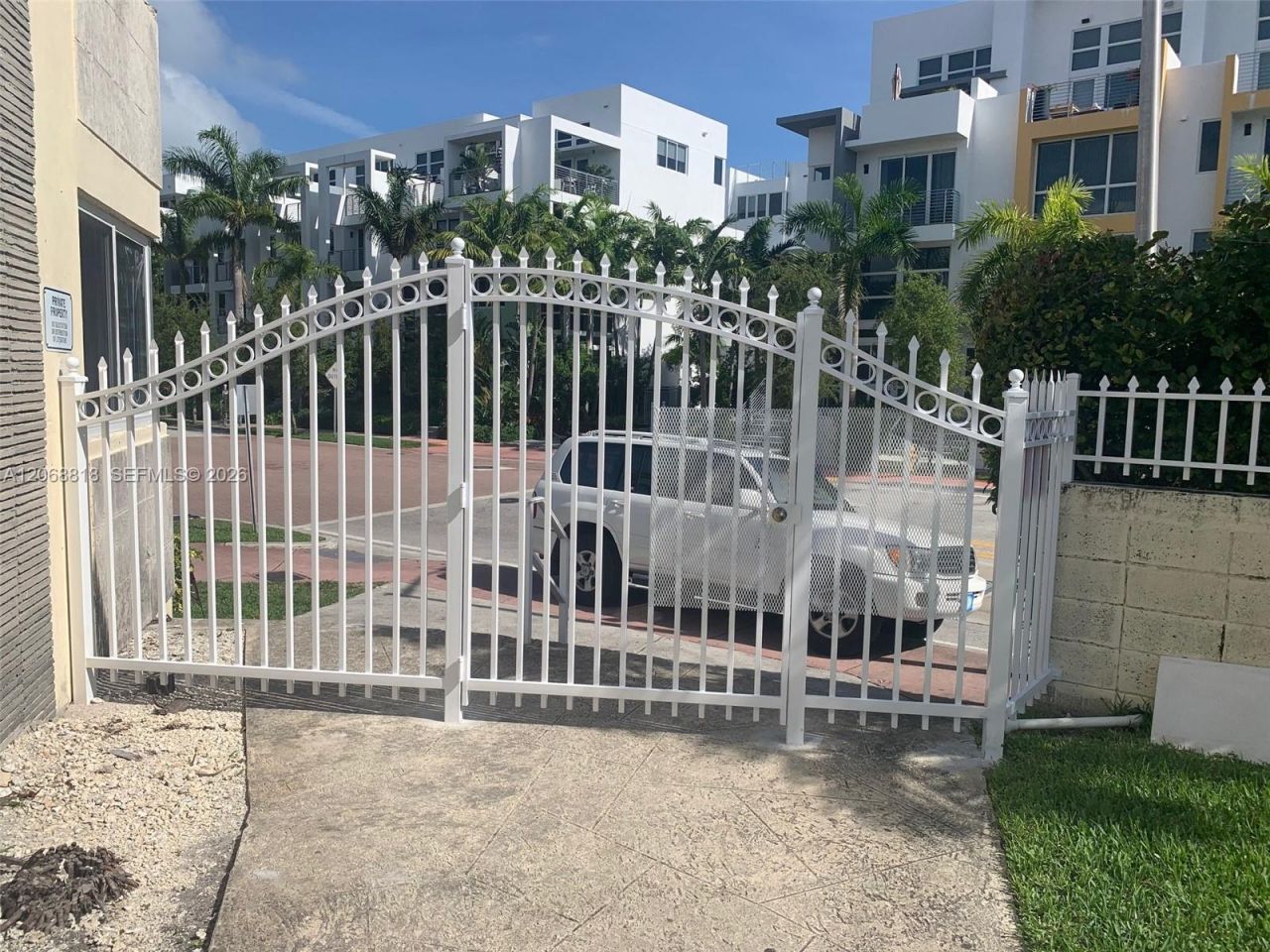 2 S Shore Dr , Unit 15, Miami Beach, FL 33141 Photo