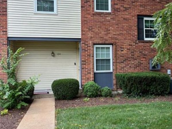 124 Conway Cove Drive , Chesterfield, MO 63017