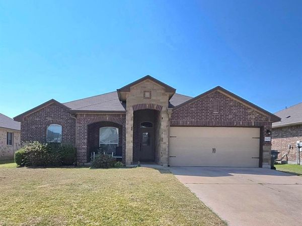 9805 Shallow Creek Drive , Waco, TX 76708