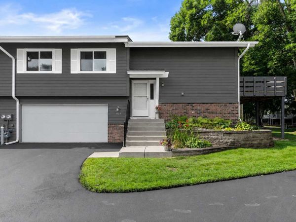 11123 Xavier Circle, Bloomington, MN 55437
