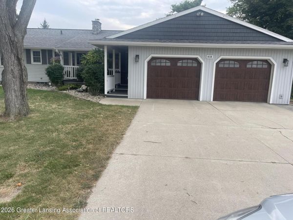 418 S Charlotte Highway, Portland, MI 48875