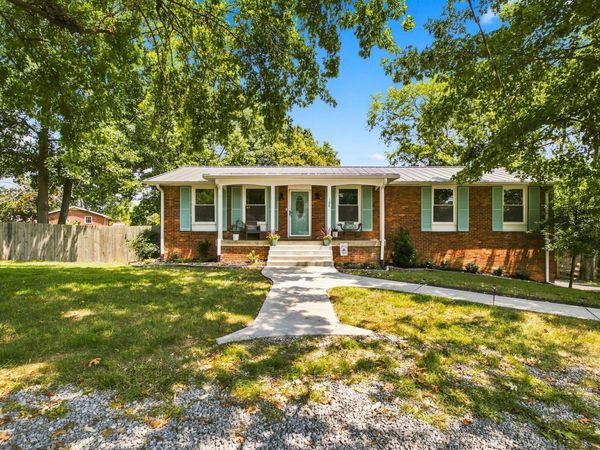 106 Marseille Dr, Hendersonville, TN 37075