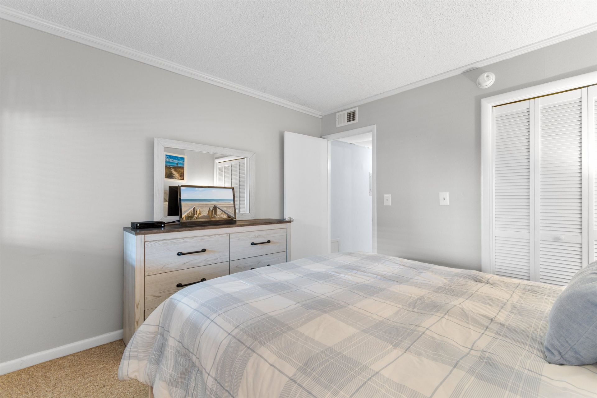 202 N Ocean Blvd. Photo 30