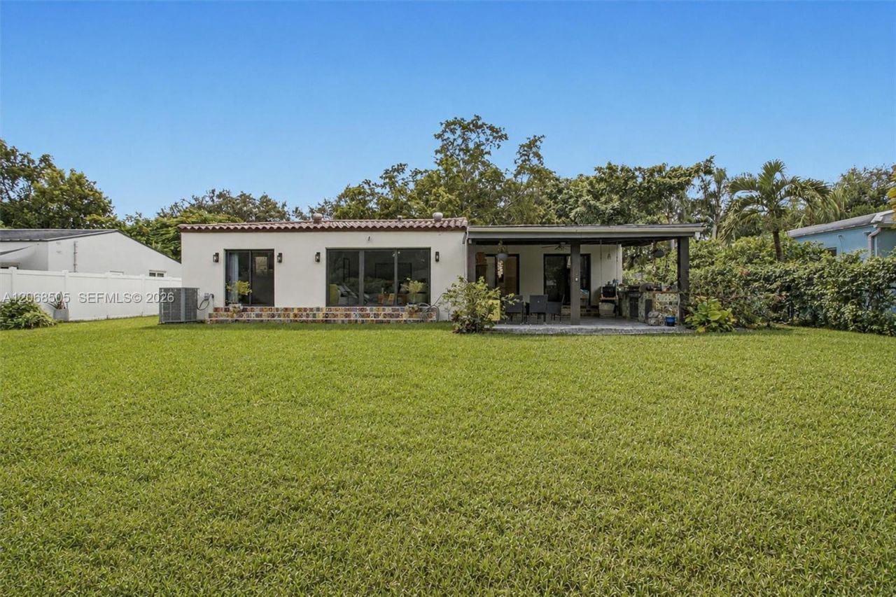 125 NE 107th St, Miami Shores, FL 33161 Photo
