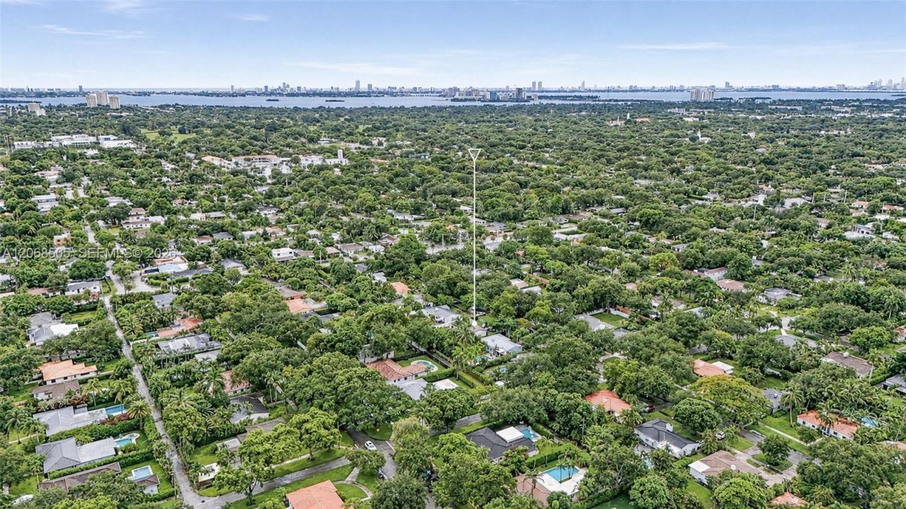 125 NE 107th St, Miami Shores, FL 33161 Photo