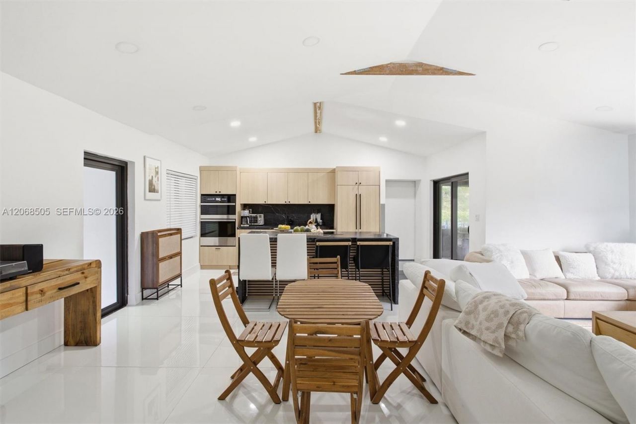 125 NE 107th St, Miami Shores, FL 33161 Photo