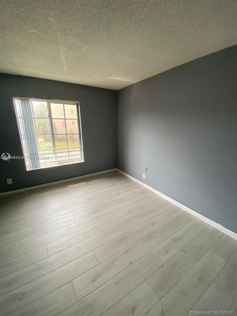 5241 Geneva Way , Unit 203, Doral, FL 33166 Photo