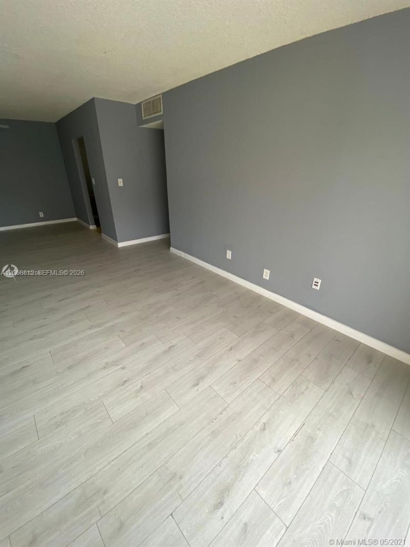 5241 Geneva Way , Unit 203, Doral, FL 33166 Photo