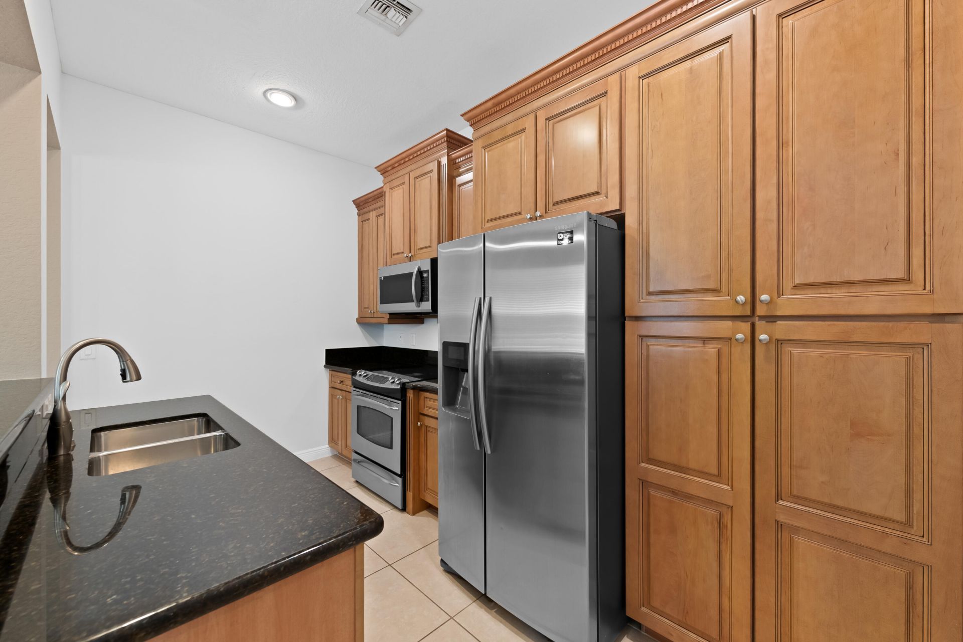 870 NW 83rd Lane, Boca Raton, FL 33487 Photo