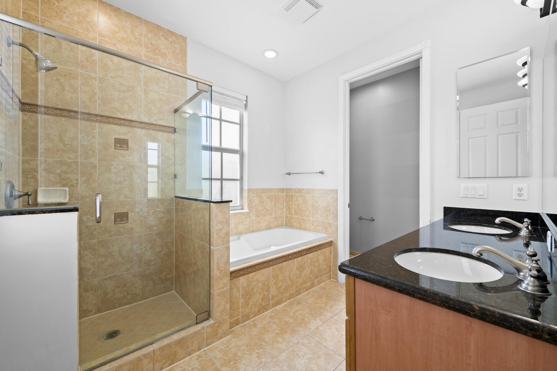 870 NW 83rd Lane, Boca Raton, FL 33487 Photo