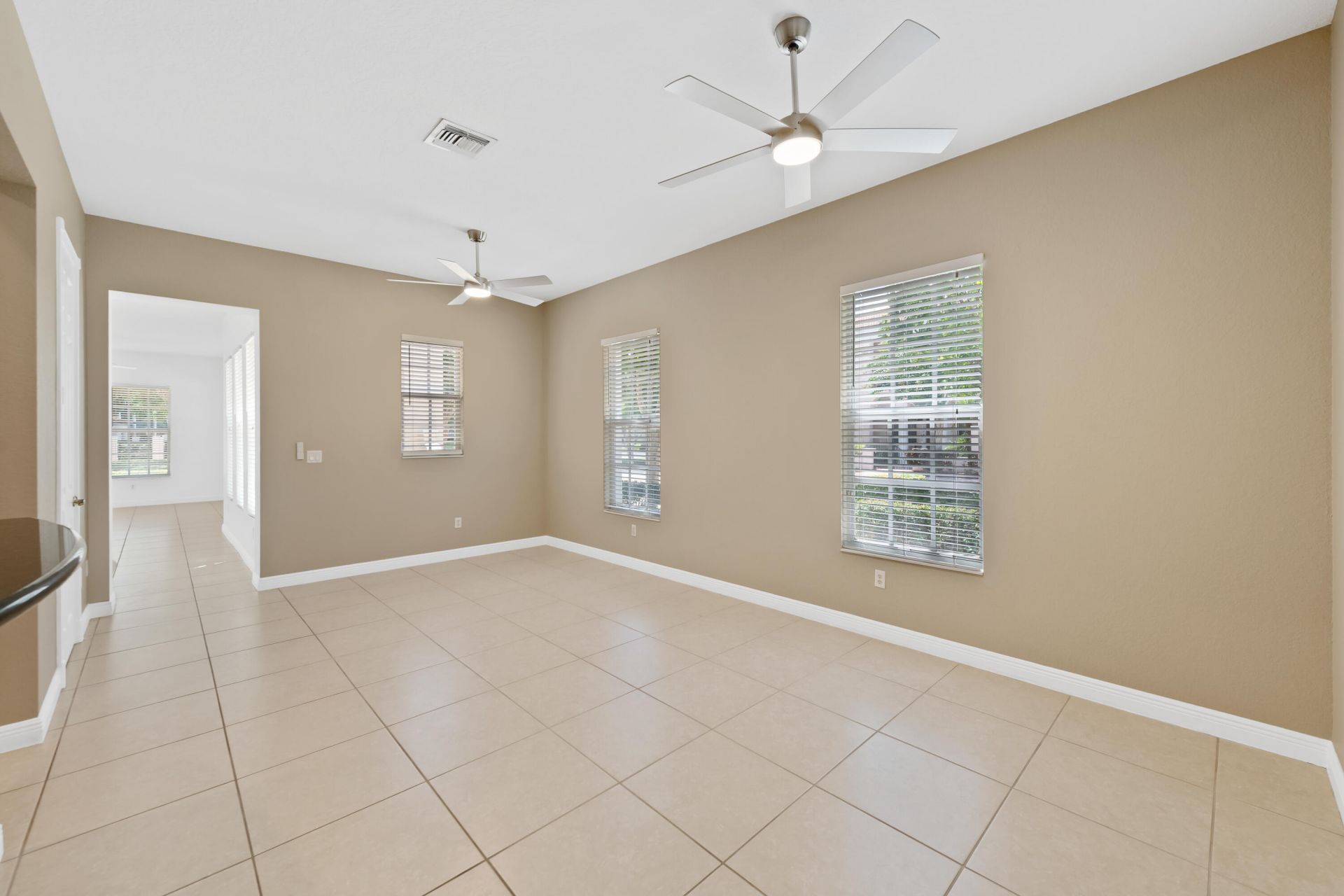 870 NW 83rd Lane, Boca Raton, FL 33487 Photo