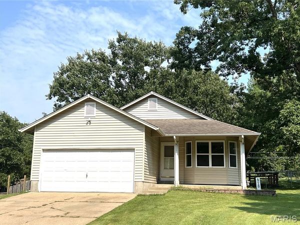 418 Forest Lane, St James, MO 65559