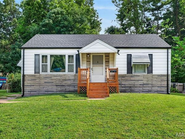 9818 Eastbrook Drive, Unincorporated, MO 63114
