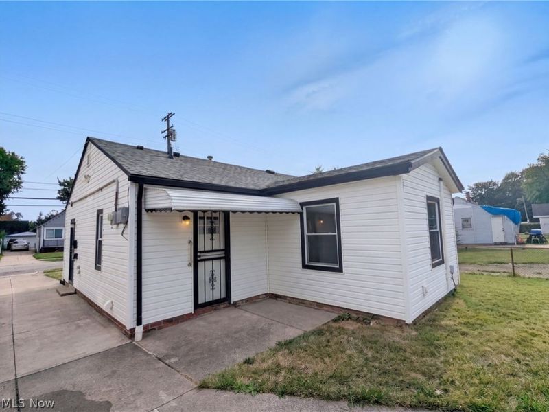 12722 Emery Avenue, Cleveland, OH 44135 Photo 5