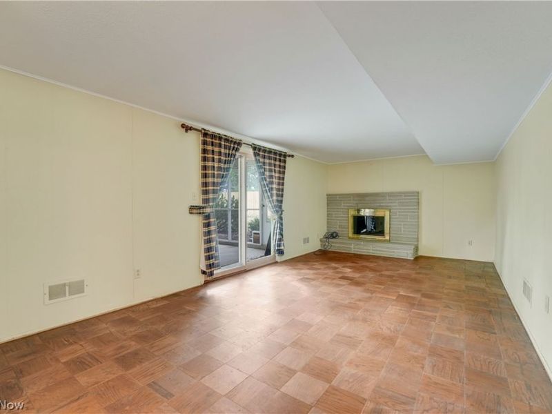 4880 Maple Hill Drive, Seven Hills, OH 44131 Photo 12