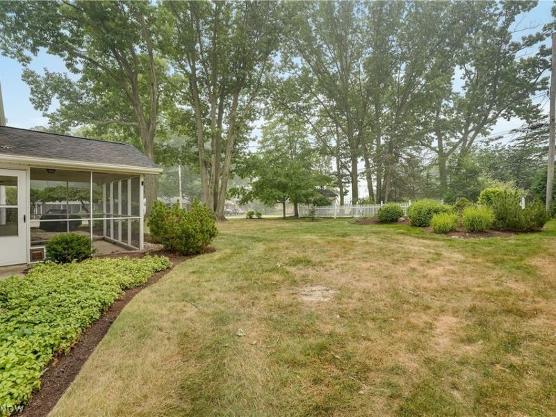 4880 Maple Hill Drive, Seven Hills, OH 44131 Photo 27