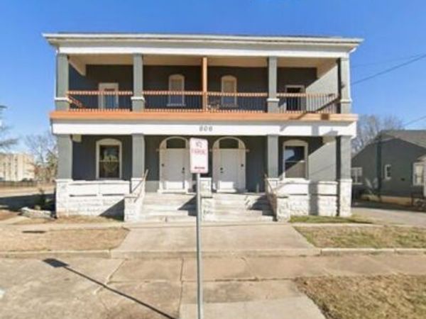 806 South Avenue , Springfield, MO 65806
