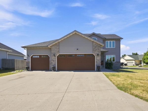 3526 Park Avenue S, Fargo, ND 58103