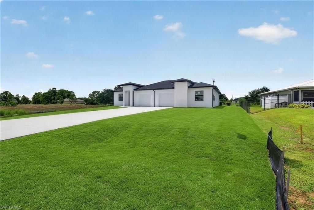 543/545 Alabama Rd S, Lehigh Acres, FL 33974 Photo