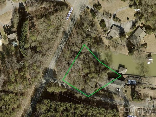 25 48th Avenue NE, Hickory, NC 28601
