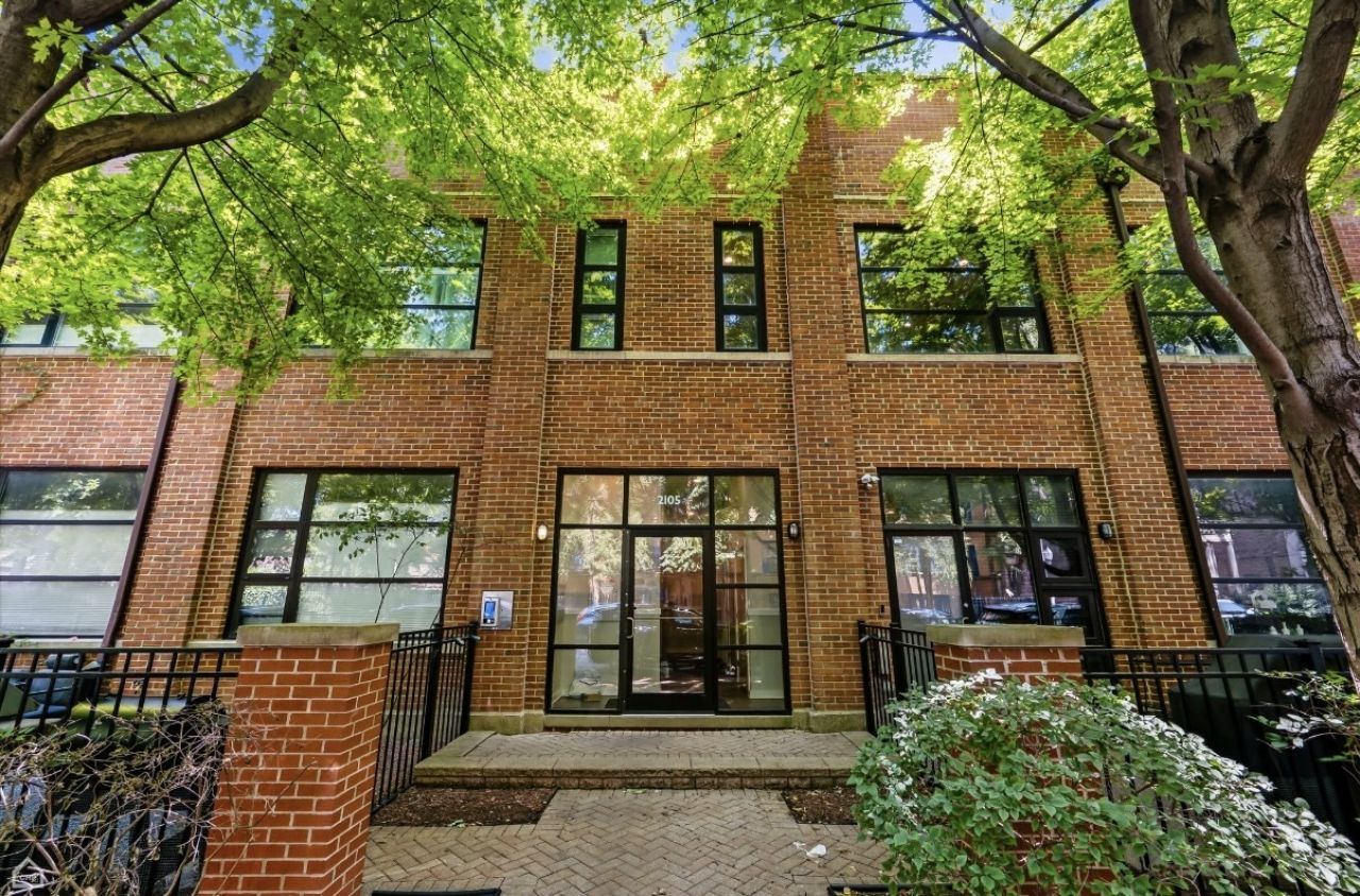 2105 W Concord Place, Unit 4, Chicago, IL 60647 Main Photo