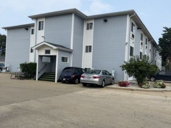3130 W Monroe Street , Unit 202, Waukegan, IL 60085