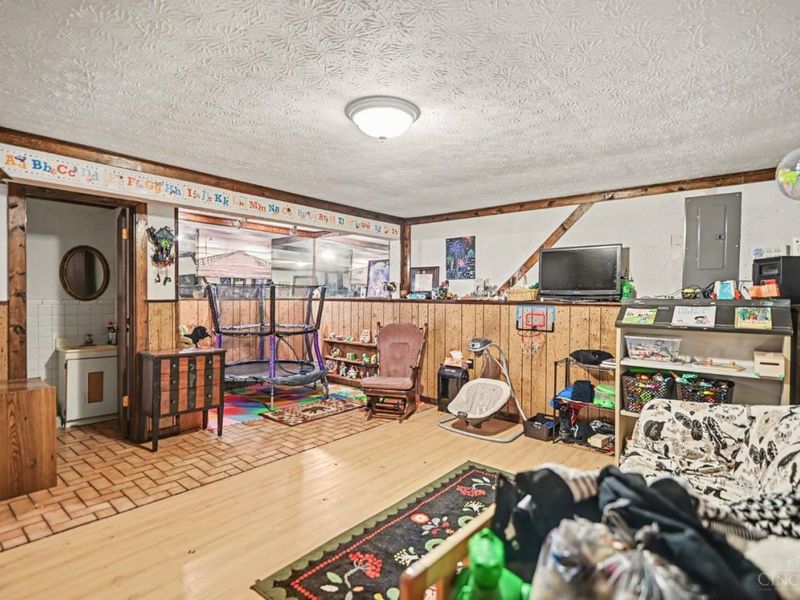 24 Judiann Court, Reading, OH 45215 Photo 10