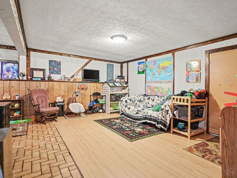 24 Judiann Court, Reading, OH 45215 Photo 11