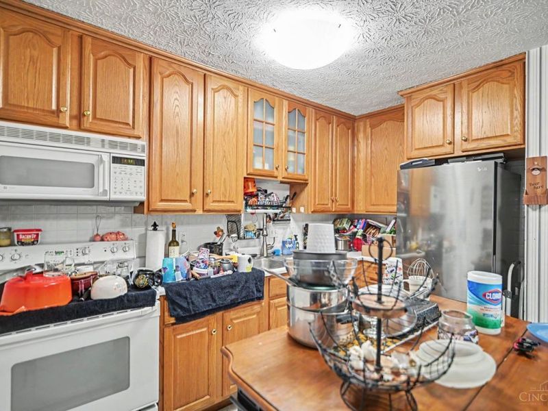 24 Judiann Court, Reading, OH 45215 Photo 3