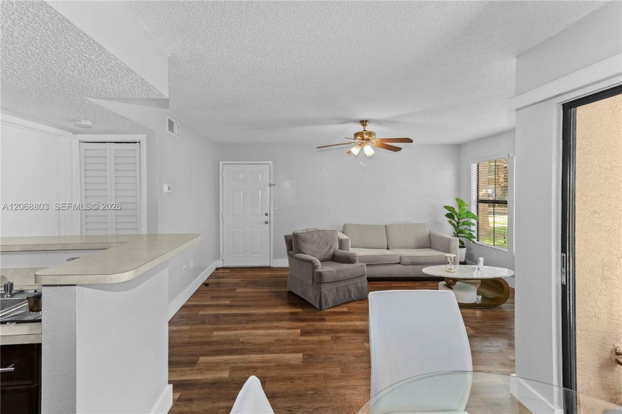 15600 SW 106th Ln , Unit 1007, Miami, FL 33196 Photo