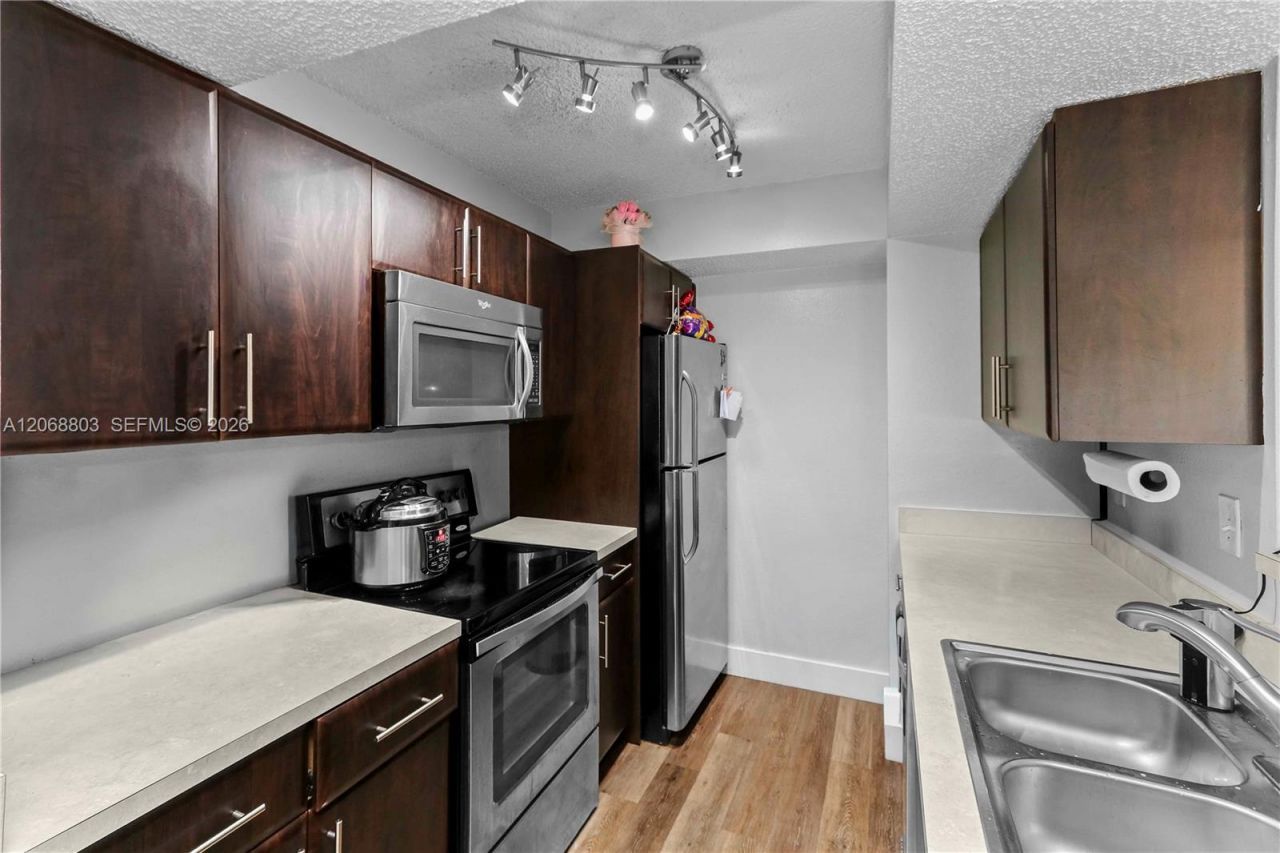 15600 SW 106th Ln , Unit 1007, Miami, FL 33196 Photo