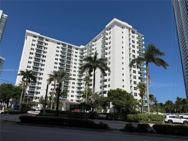 3001 S Ocean Dr , Unit 421, Hollywood, FL 33019
