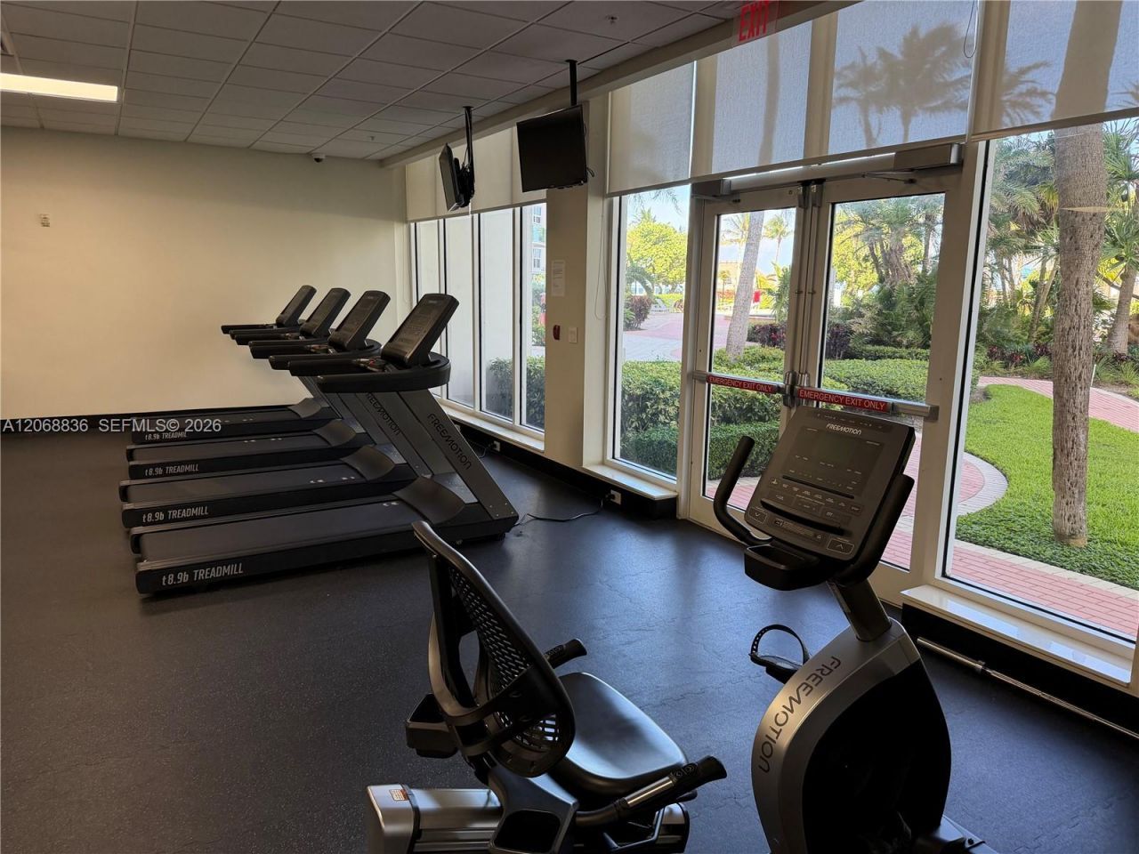 3001 S Ocean Dr , Unit 421, Hollywood, FL 33019 Photo