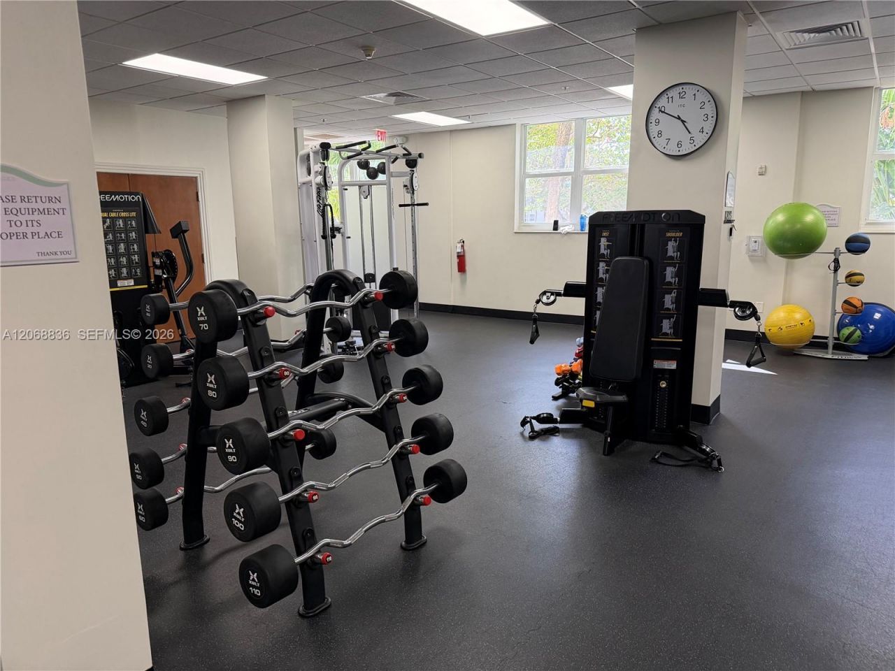 3001 S Ocean Dr , Unit 421, Hollywood, FL 33019 Photo