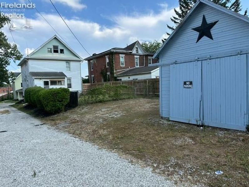 227 Franklin Street, Tiffin, OH 44883 Photo 10