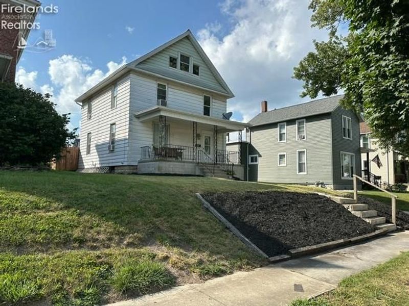 227 Franklin Street, Tiffin, OH 44883 Photo 3