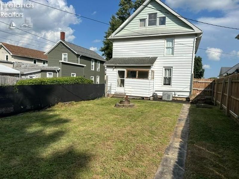 227 Franklin Street, Tiffin, OH 44883 Photo 5