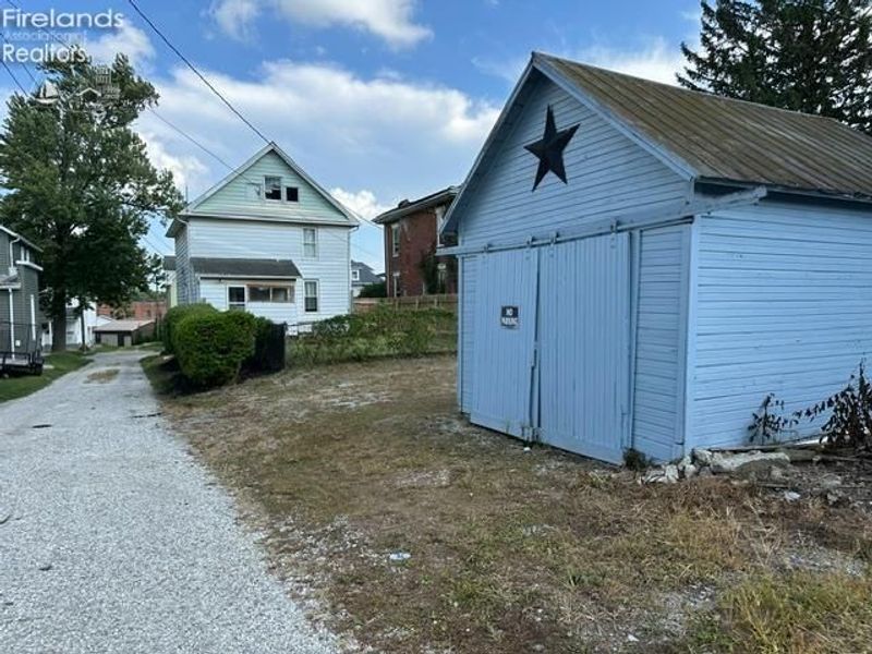 227 Franklin Street, Tiffin, OH 44883 Photo 9