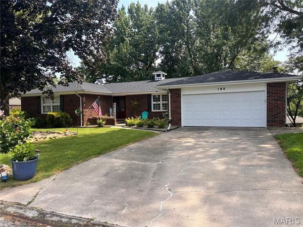185 Lake Apollo Drive , Hannibal, MO 63401