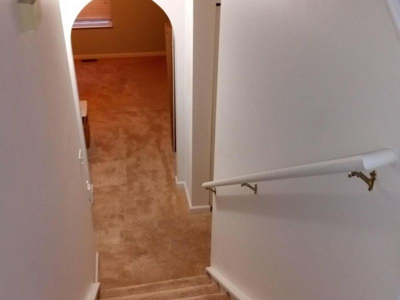 5888 Abernathy Lane, Unit 5888A, Columbus, OH 43232 Photo 12