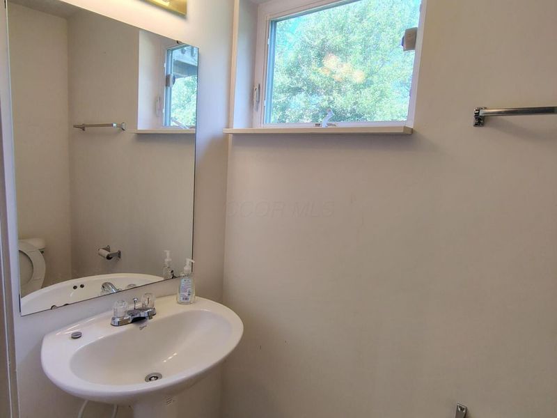 5888 Abernathy Lane, Unit 5888A, Columbus, OH 43232 Photo 30