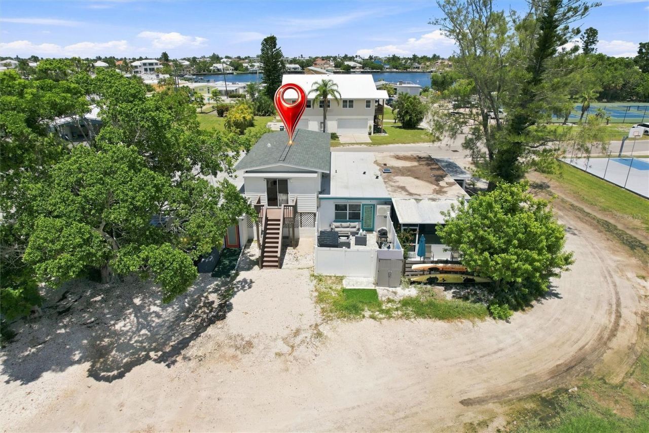 455 62nd Street, Holmes Beach, FL 34217 Photo