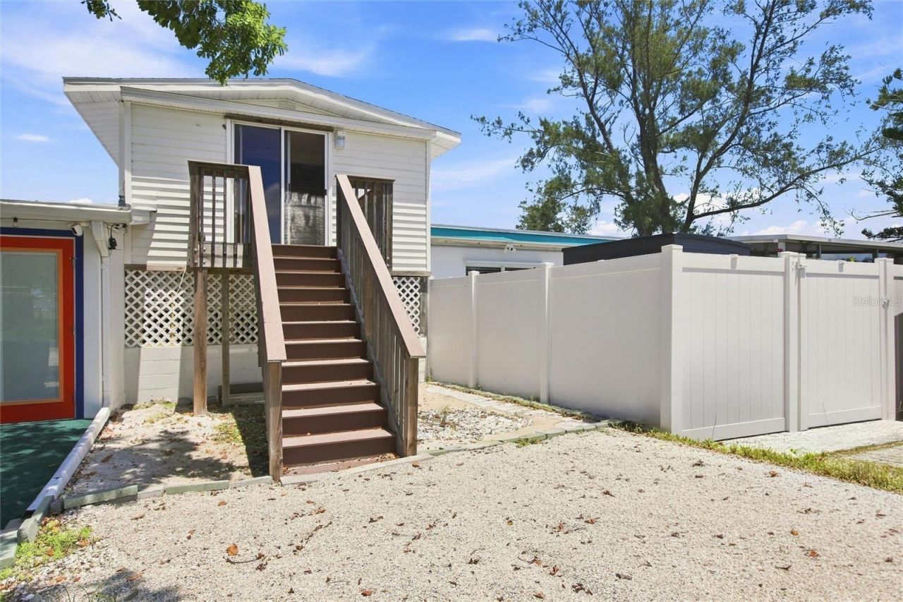 455 62nd Street, Holmes Beach, FL 34217 Photo