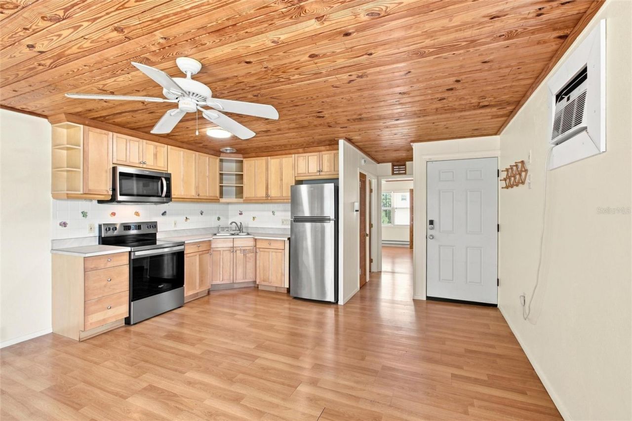 455 62nd Street, Holmes Beach, FL 34217 Photo