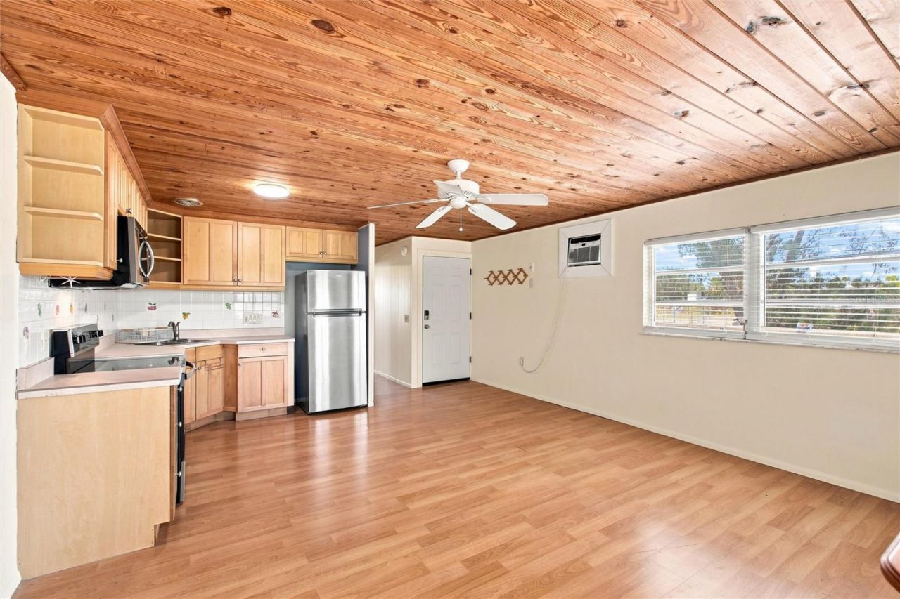 455 62nd Street, Holmes Beach, FL 34217 Photo
